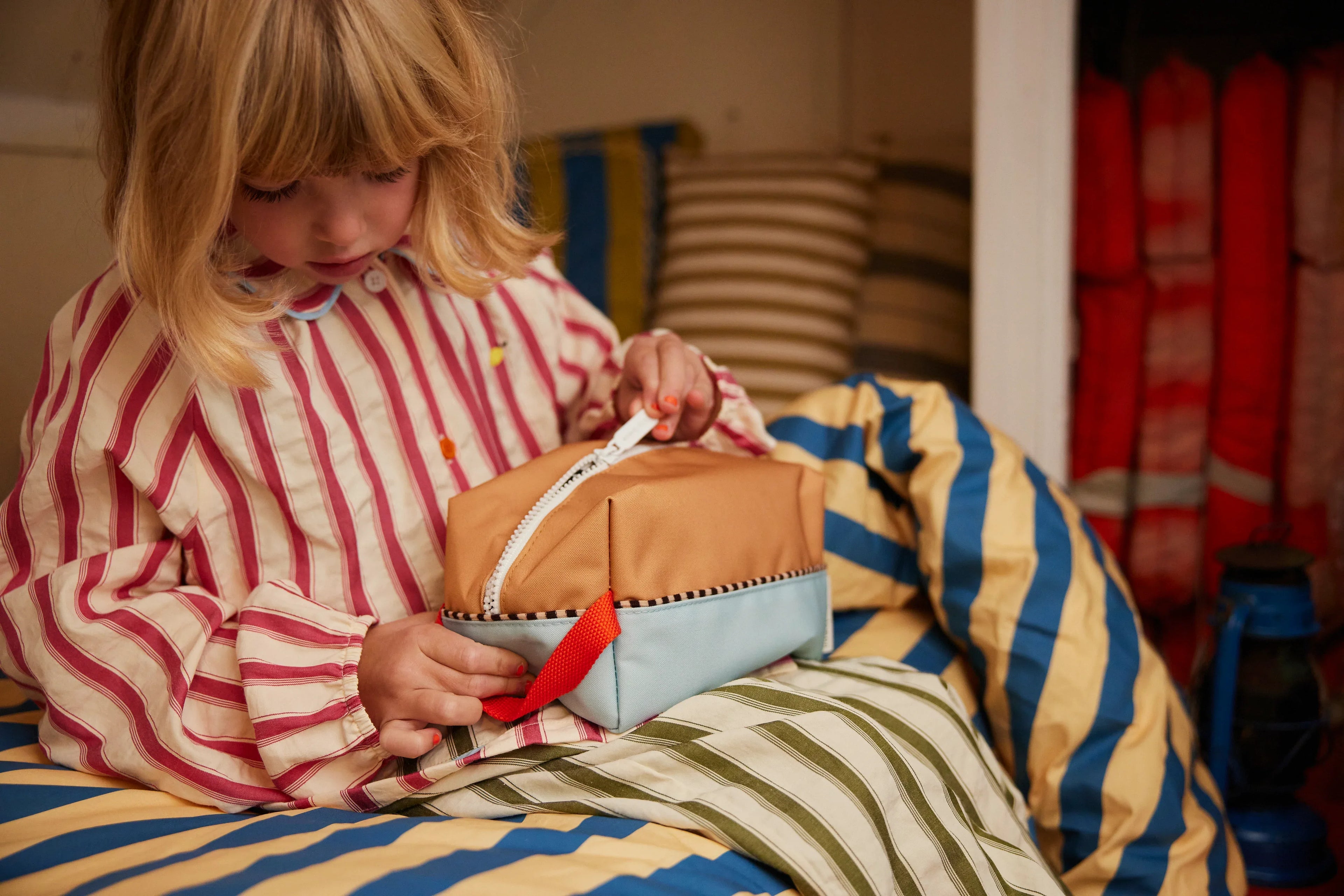 Toiletry Bag Wonders Colourblocking Jane Beige Zissou Blue - Sticky Lemon