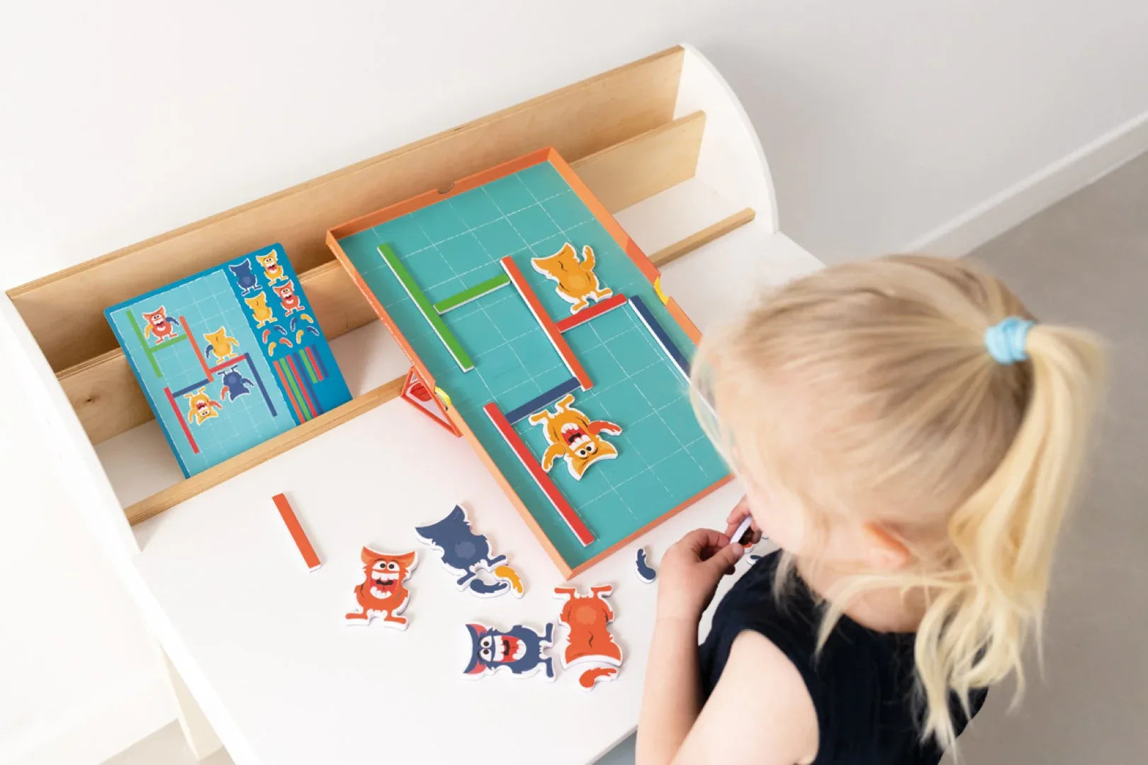 EduLogic Book Monster Tracks - Scratch