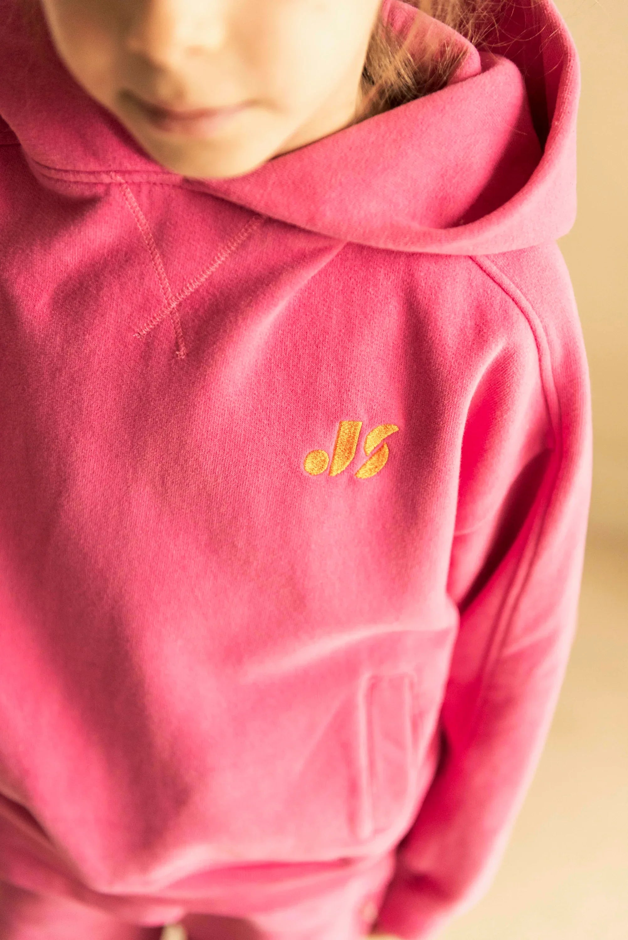Taka Hoodie Fuchsia Pink - Jenest