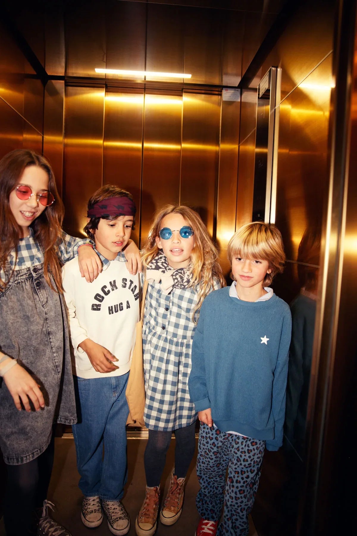 Logo Sweatshirt Blue - KDkes