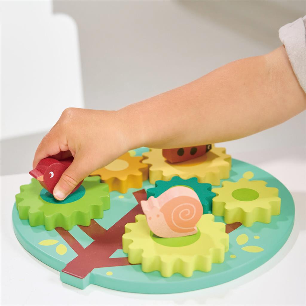 Bambino Boom Met Tandwielen En Versnellingen