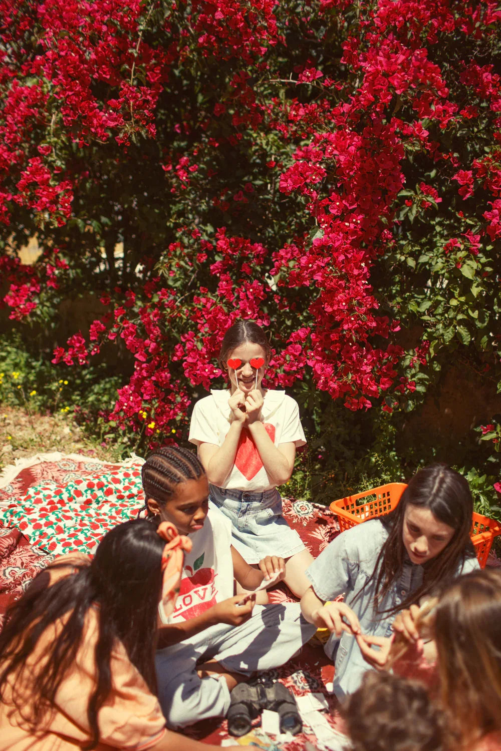 Sleeveless T-shirt Ecru With Apple Print - Piupiuchick