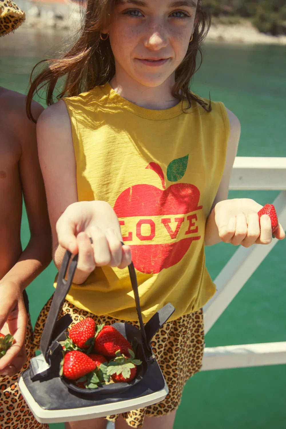Sleeveless Top Mustard With Apple Print - Piupiuchick