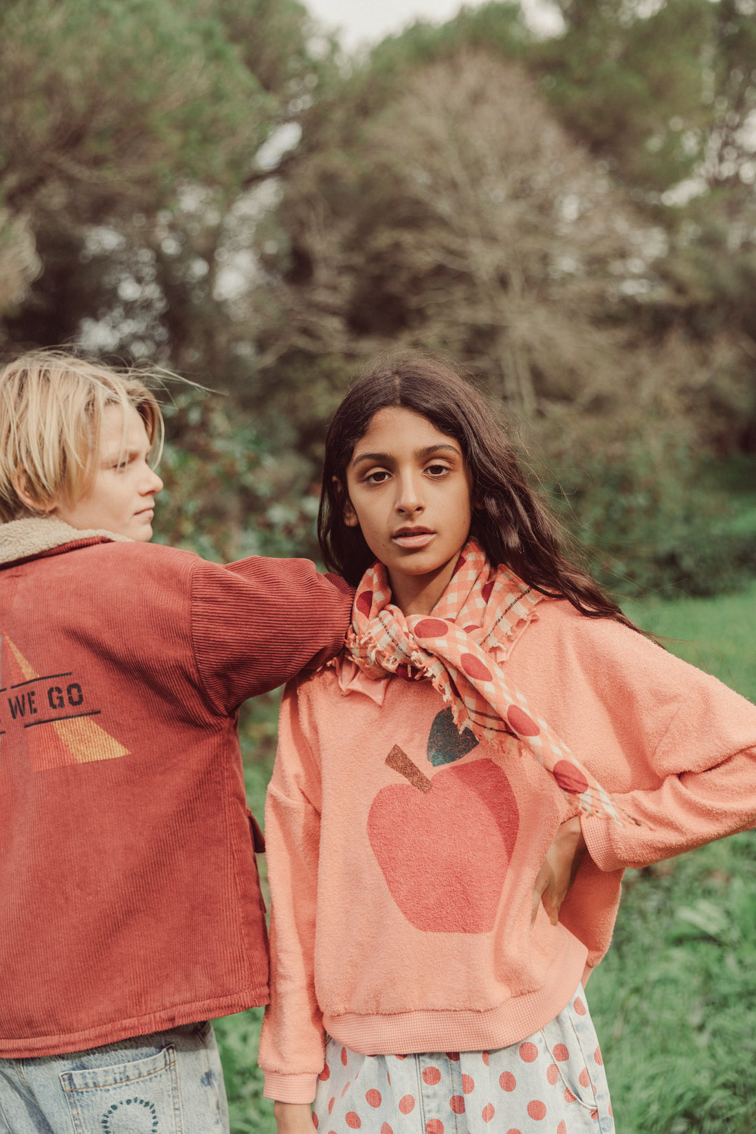 Sweatshirt With Collar Pink With Apple Print