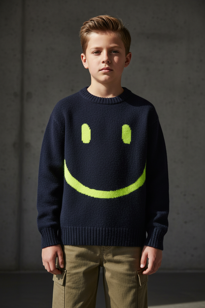 Sweater Knit Essex Navy – voorkant jongen stoere achtergrond