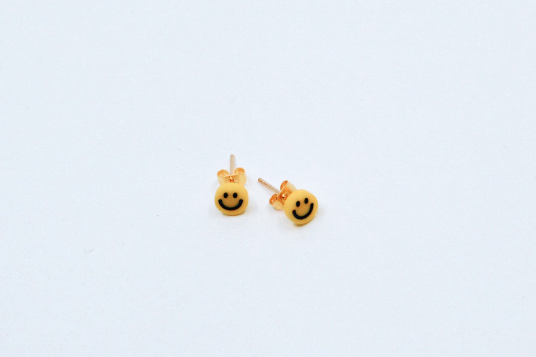 Imruby | Smiley Stud Earrings Pepper